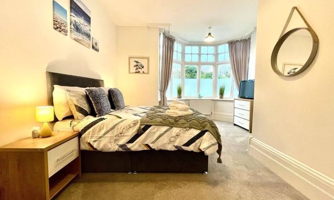 Calder Bridge Apartment | Cozy Seascale Apartment for Families with Kitchen & Free Breakfast
