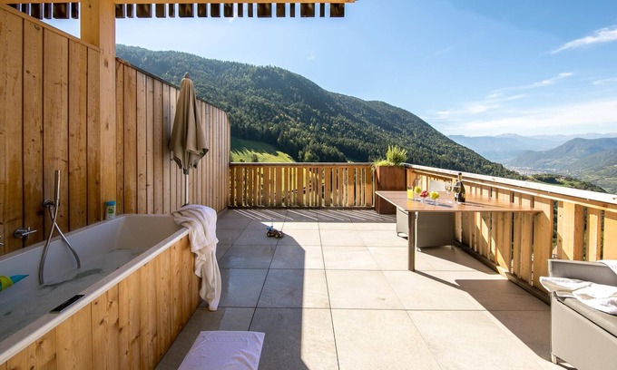Collepietra Apartment | Relax in Holiday Apartment "Sonnleiten Sonnenparadies" with Wi-Fi