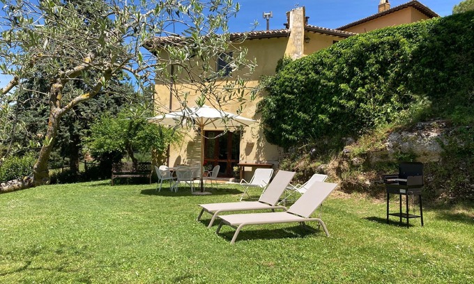Spoleto Apartment | Family-Friendly Holiday Apartment in Spoleto with Pool