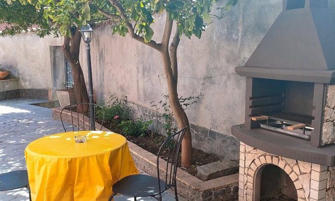 Trecastagni Apartment | Holiday apartment Trecastagni for 1 - 5 persons with 3 bedrooms - Holiday apartment