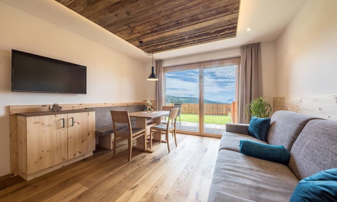 Verano Apartment | Relaxing Holiday Apartment "Thymian - Kuenhof" with Spa & Sauna
