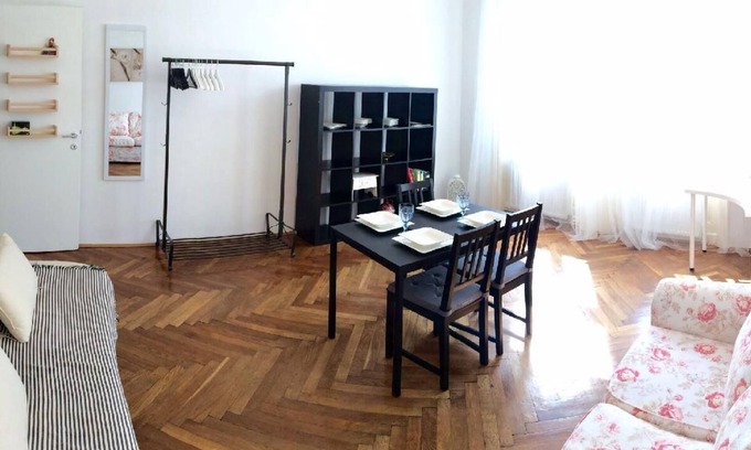 Himmelpfortgrund Apartment | Cozy Holiday Apartment in Vienna for 1-4 Guests