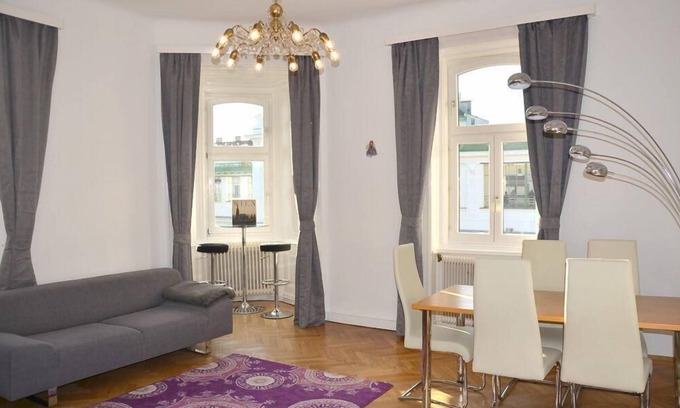 Himmelpfortgrund Apartment | Modern Holiday Apartment in Vienna for Families & Groups