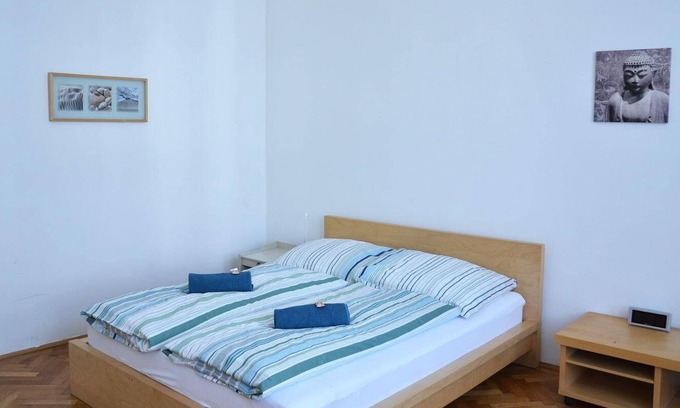 Wahring Apartment | Holiday apartment Vienna for 1 - 6 persons with 3 bedrooms - Holiday apartment in one or multi-famil