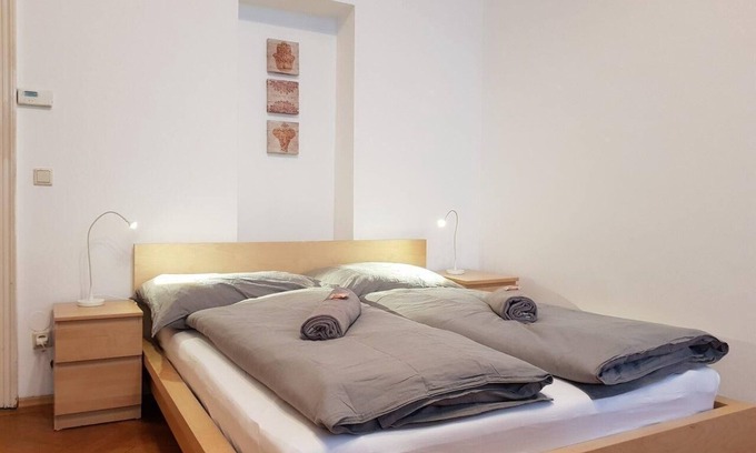 Himmelpfortgrund Apartment | Holiday apartment Vienna for 1 - 4 persons with 1 bedroom - Holiday apartment in one or multi-family