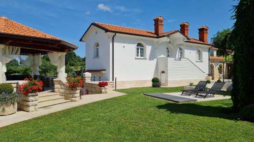 Lindar Apartment | Guest Rated 10/10 at Holiday Apartment VILLA BIANCA