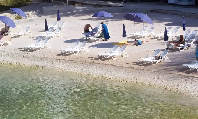 Cove Murtar Apartment | Seaside Apartment with Terrace & 10/10 Guest Rating