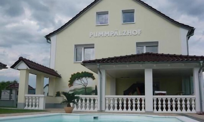 Moorgrund Apartment | Cozy Holiday Apartment Witzelroda for 3 with Pool & Kitchen