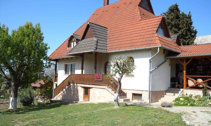 Belatelep Apartment | Family-Friendly Holiday Apartment with Pool and Playground