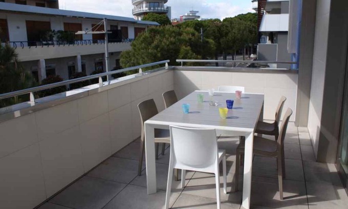Lignano Sabbiadoro Apartment | Elegant Apartment with Balcony in Lignano Sabbiadoro