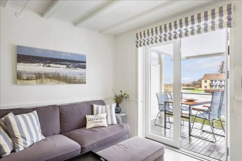 Hou Apartment | Cozy Ocean View Apartment Perfect for Families