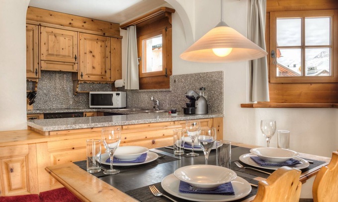 Zuoz Apartment | Cozy Holiday Apartment in Zuoz for Families and Friends