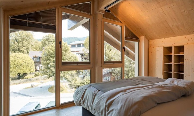 Oberammergau Apartment | Ammerglück: Cozy Apartment Suite with Ocean View in Oberammergau