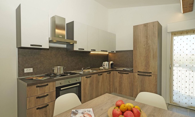 Raffa Apartment | Cozy Al 54 Apt - One Bedroom with Kitchen & Breakfast