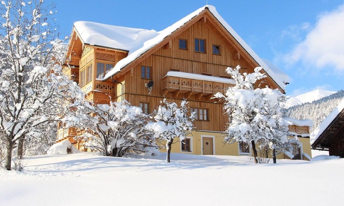 Russbach am Pass Gschuett Apartment | Holiday apartment Rußbach am Paß Gschütt for 1 - 6 persons with 2 bedrooms - Holiday apartment