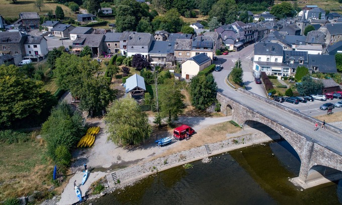 Vresse-sur-Semois House | Relax at Semois: Jacuzzi, Sauna & Billiards Await You