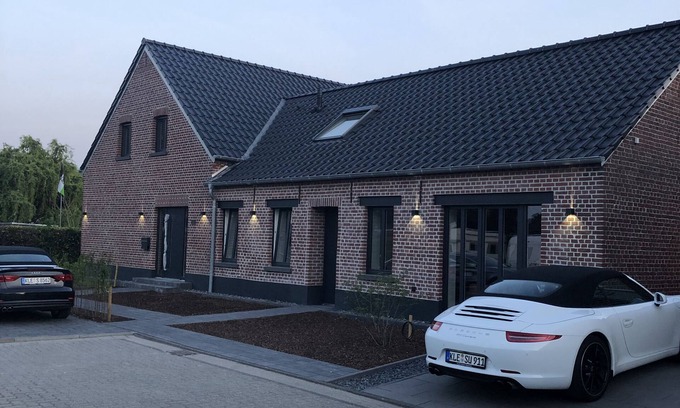 Twisteden House | Pet-Friendly Holiday Business Loft BEe HOME - Rated 9.8/10