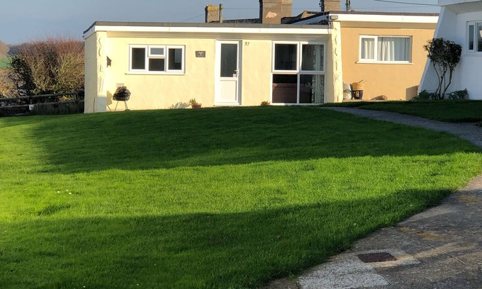 Widemouth Bay House | Cozy Holiday Chalet Steps from Widemouth Bay Beach