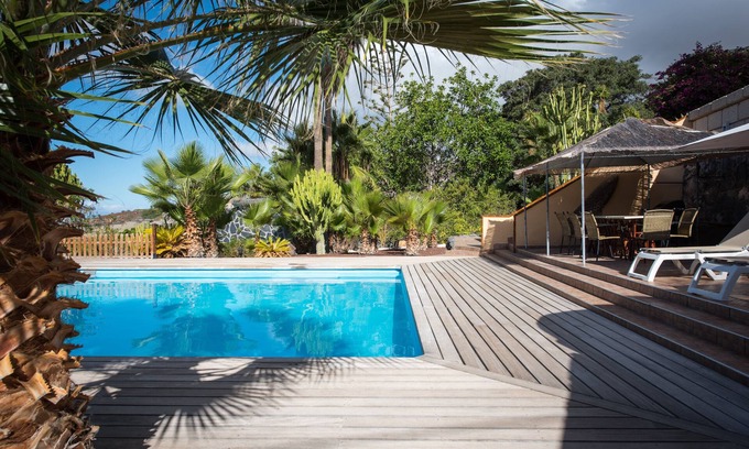 Guia de Isora Resort | Group Retreats with Ocean View Lounge & Pool Access