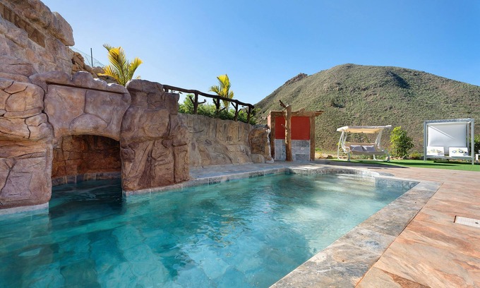El Roque House | Relax at Villa La Casita: Mountain View & Private Garden