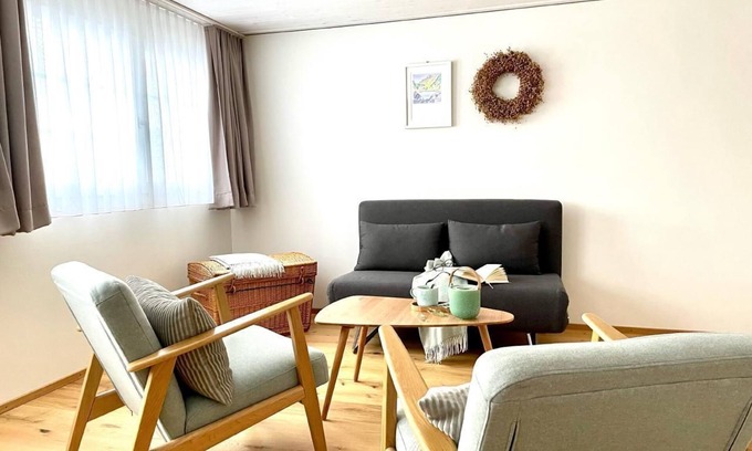 Hundwil House | Cozy Holiday Apartment Urnäsch for 2-3 Guests with Kitchen