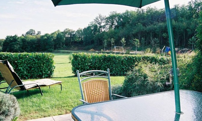 Castelnaud-la-Chapelle House | Holiday home in Castelnaud-La-Chapelle with garden