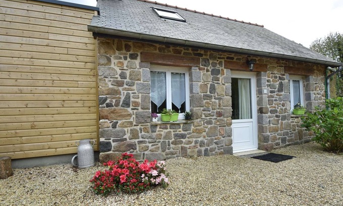 Saint-Gilles-les-Bois House | Charming Breton Stone House with Family-Friendly Amenities