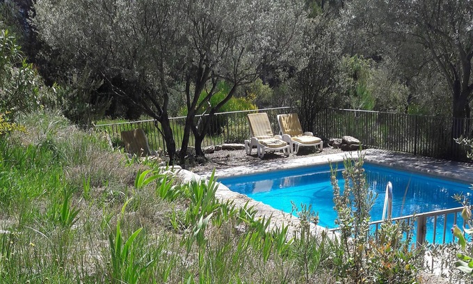 Saint-Antonin-du-Var House | Elegant Holiday Home with Private Pool & Pet-Friendly Amenities