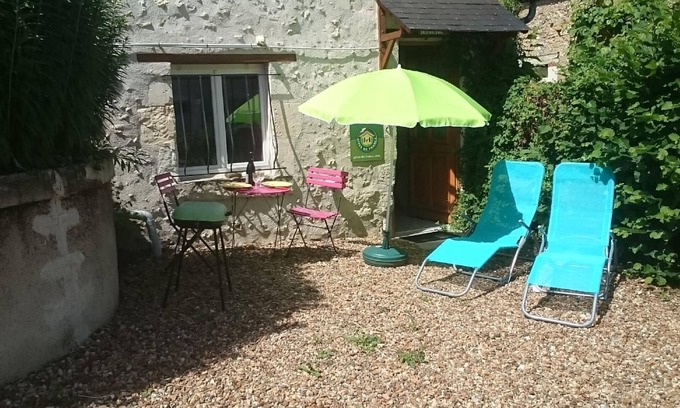 Vallieres-les-Grandes House | Cozy Holiday House in Vallières les Grandes for Couples
