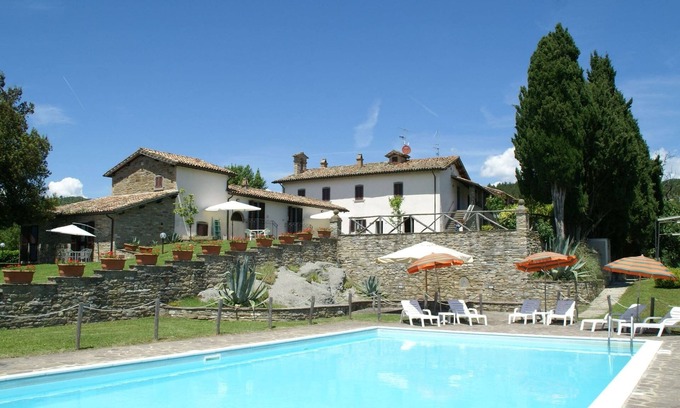 Fraccano House | Discover Belvilla by OYO: Family-Friendly Stays with Pool