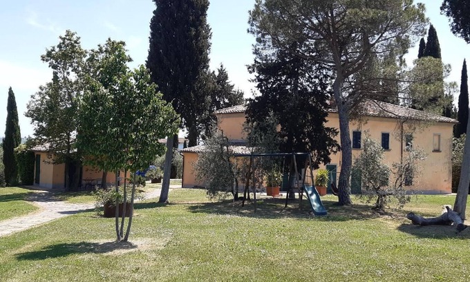 Marciano della Chiana Other | Spacious Farmhouse in Marciano della Chiana for Groups