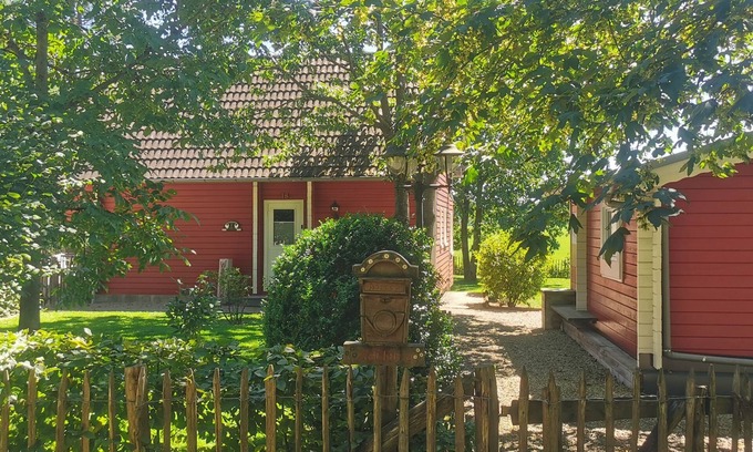 Wochenendhausgebiet Auf Hasert House | Exceptional Holiday Hiller: Pet-Friendly with Ocean Views