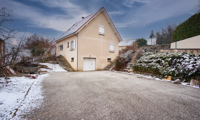 La Motte-d'Aveillans House | Cozy Holiday Home "La Matheysiene" with Garden & Wi-Fi