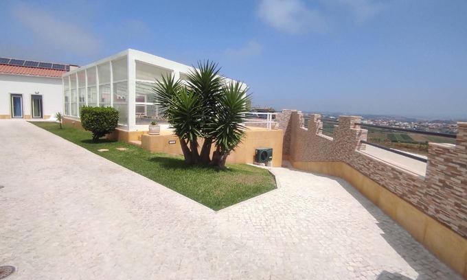 Sao Pedro da Cadeira House | Cozy Holiday House in São Pedro da Cadeira for Families