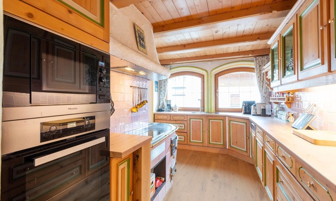 Kitzbuehel Villa | Holiday home in Kirchberg with sauna
