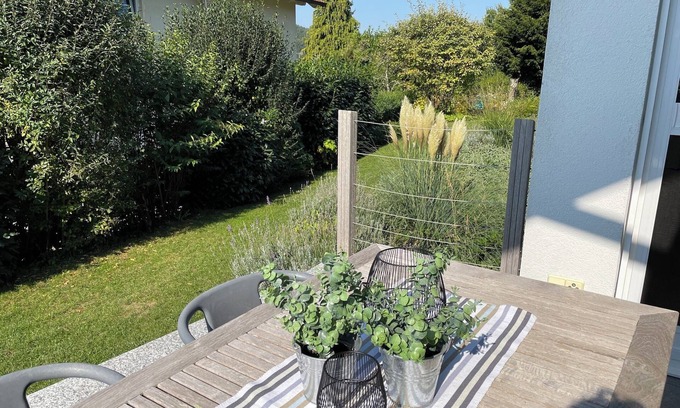 Ludwigshafen House | Holiday Home Sonnenhaus with Fireplace & Terrace, 200sqm, 4 Bedrooms, max. 6 Adults & 2 Children