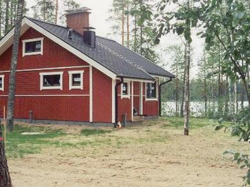 Saarijarvi House | Family-Friendly Retreat with Hot Tub at Holiday Home 6333