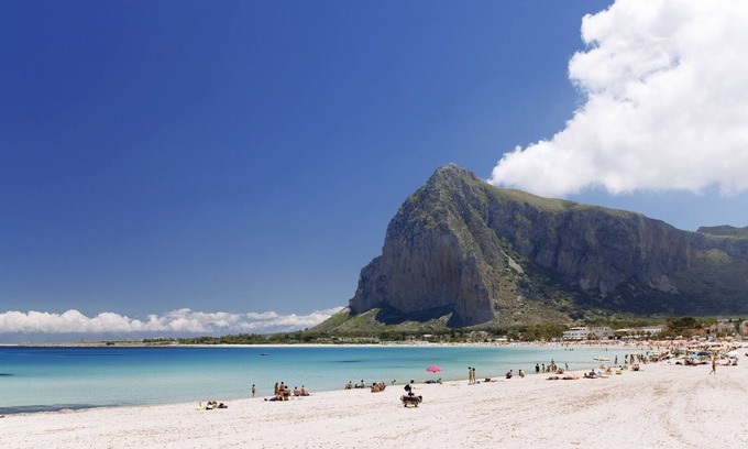 San Vito Lo Capo House | Cozy Appartamento Blu Corallo with Ocean View & Wi-Fi