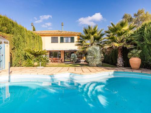 Navata House | Family-Friendly Holiday Home Acacies by Interhome