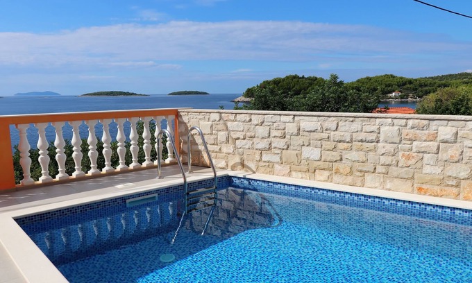 Blato House | Cozy Adriatic View Holiday Home with Pool and Ocean Access