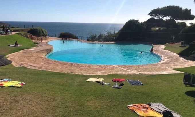 Prainha House | Holiday Home "Alvor Prainha Beach House" with Pool, Wi-Fi, Terrace & Garden