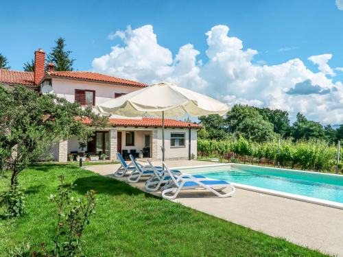Becici House | Charming Holiday Home Anteo - Pet Friendly with Pool