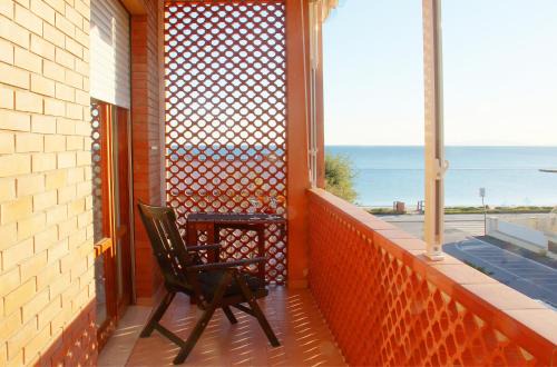 Follonica Apartment | Top-Rated Holiday Home Arzilli: Oceanfront Retreat Awaits