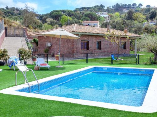 Lloret Blau House | Discover Holiday Home Astral: Family-Friendly with Pool