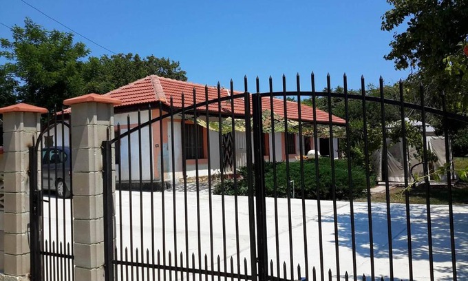 Ezerets House | Cozy Holiday Home for Families and Pets Welcome