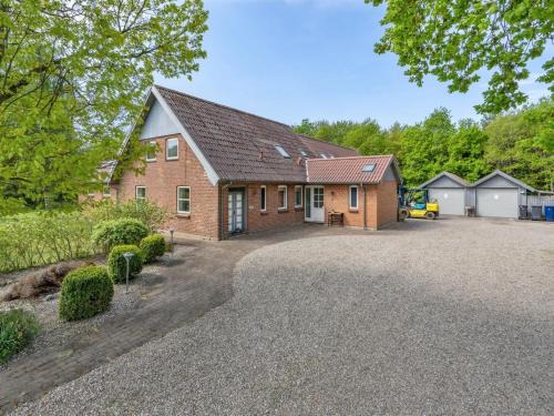 Ribe House | Family-Friendly Holiday Home Birita: 20km from the Sea