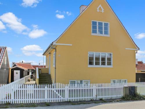 Skagen House | Cozy Holiday Home Borka - Steps from the Sea in NW Jutland