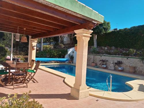 Tarraula House | Family-Friendly Holiday Home Bosque with Pool Access