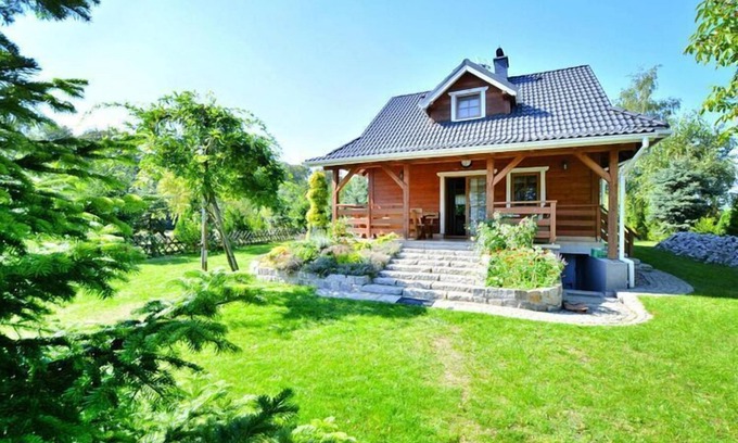 Oswino House | Cozy Holiday Home by the Lake in Oswino with Great Amenities