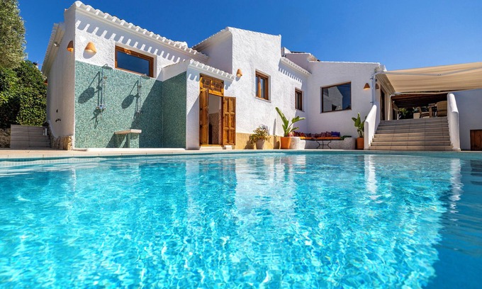 El Tosalet House | Pet-Friendly Holiday Home 'Ca Rulleta Jávea' with Views